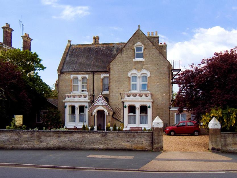 The George 3*
